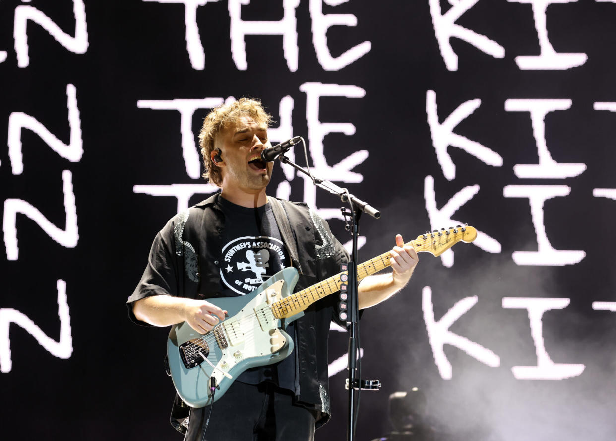 READING, ENGLAND - AUGUST 25: (EDITORIAL USE ONLY) Sam Fender performs live on the main stage during day one of Reading Festival 2023 at Richfield Avenue on August 25, 2023 in Reading, England. (Photo by Simone Joyner/Getty Images)