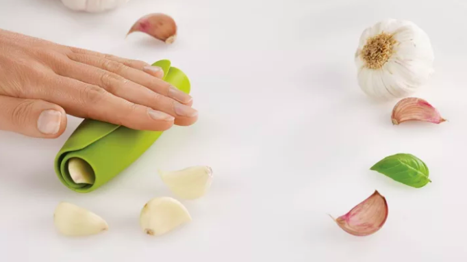 Who else hates peeling garlic? Problem solved