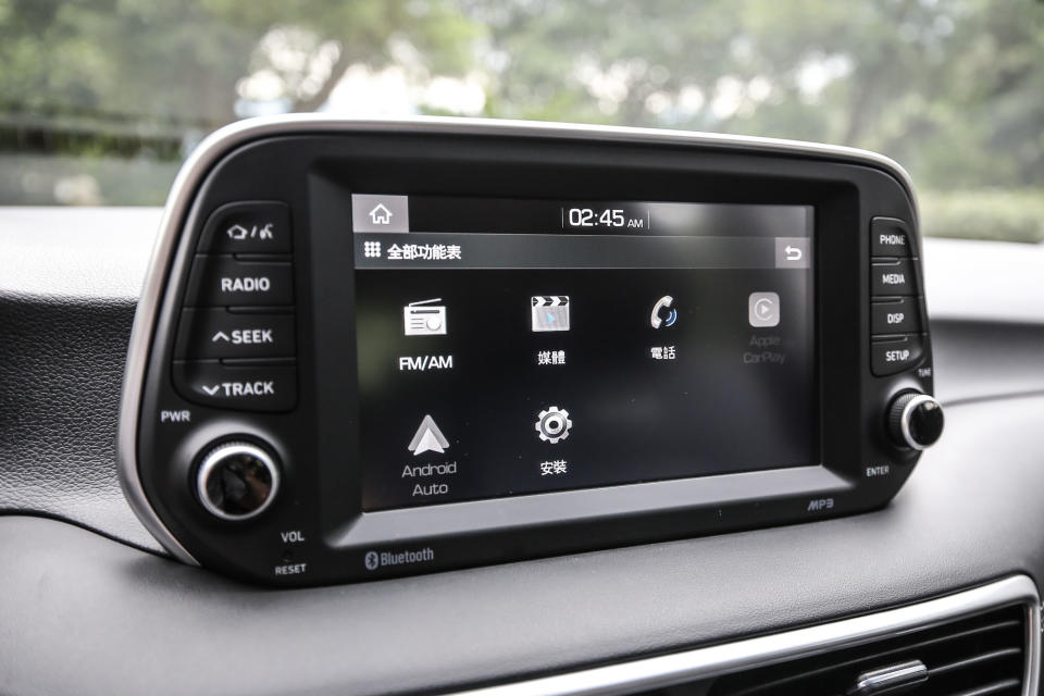 相當實用的 Apple CarPlay™ 與 Android Auto™ 也都支援。