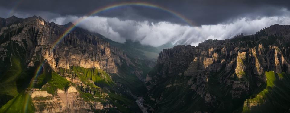 "Rainbow Canyon" by Jinyi He.