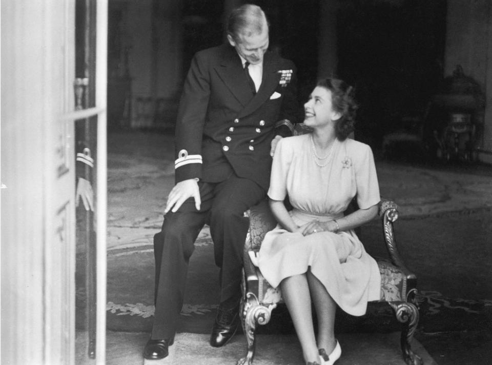 Queen Elizabeth, Prince Philip, 1947, Widget