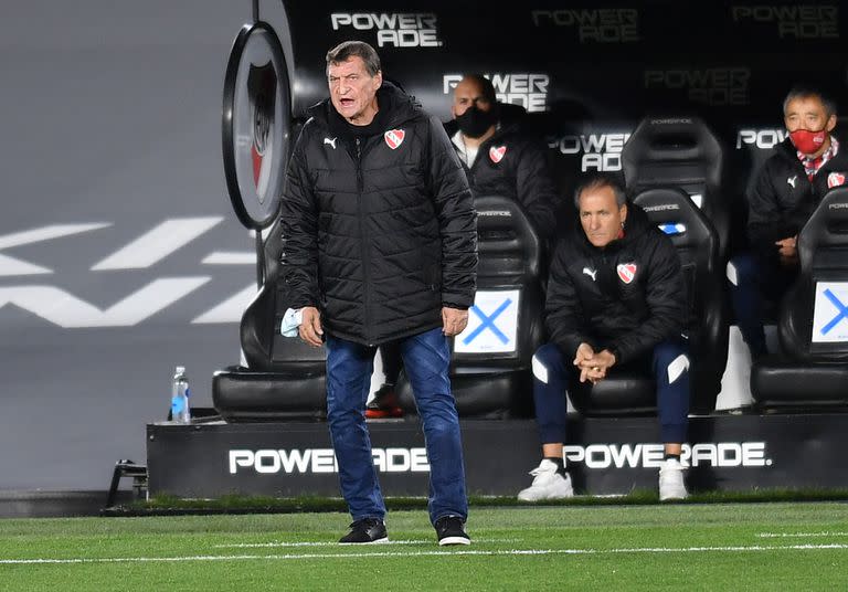 Fútbol de Primera División.
River Plate vs Independiente.