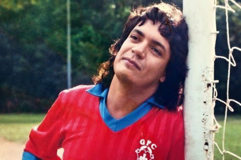 Este futbolista brasilero pasó por más de 10 clubes y nunca disputó un partido completo (Foto: Captura de Facebook)