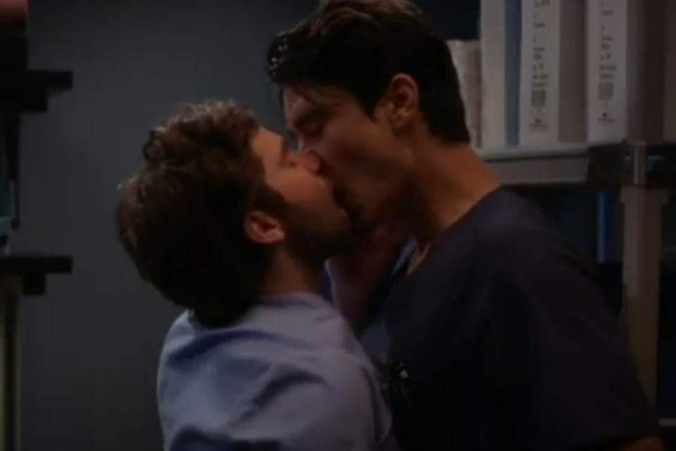 Levi (Jake Borelli) and Nico (Alex Landi) on Grey’s Anatomy (ABC / screengrab)