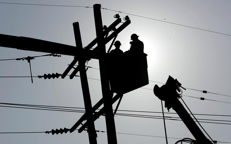 Advocates warn that a pandemic is a dangerous time to tinker with utility access.&nbsp; (Photo: Justin Sullivan via Getty Images)