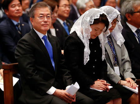 South Korean President Moon Jae-in attends a special mass for peace in the Korean peninsula led by Italian cardinal Pietro Parolin in Saint Peter's Basilica at the Vatican, October 17, 2018. REUTERS/Max Rossi