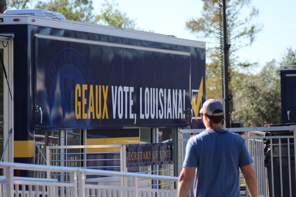 Mobile trailers hold voting machines in Terrebonne Parish