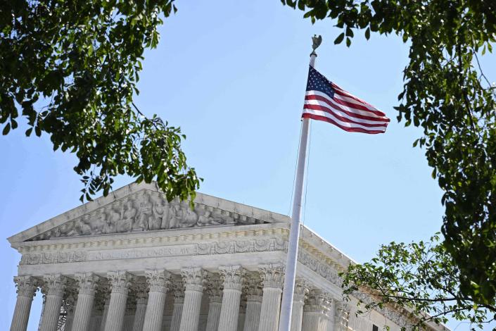 دادگاه عالی ایالات متحده در 25 مه 2023 در واشنگتن دی سی دیده می شود.