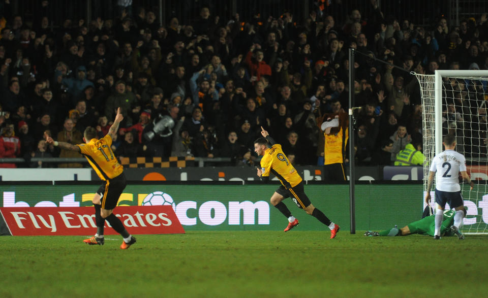 Padraig Amond celebrates his goal for Newport County against Tottenham in the FA Cup. (Getty)