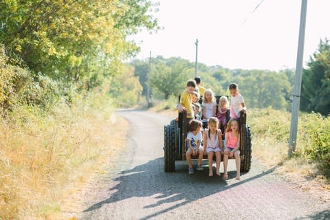 Tractor rides in the Languedoc - Credit: www.malvinaphoto.com