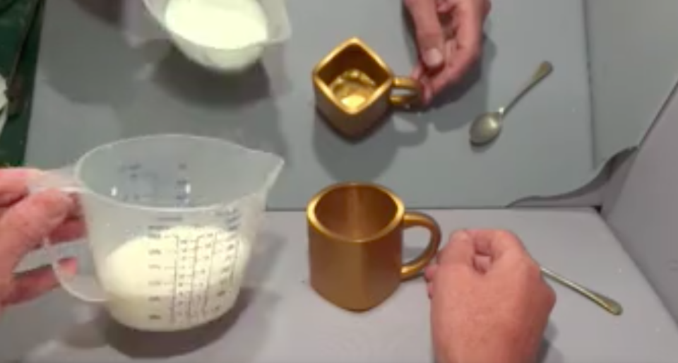 Square circle mug illusion divides internet in latest debate