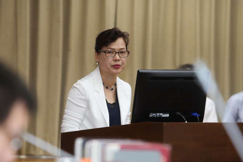 2017-10-05-經濟部副部長王美花赴立法院財政委員會備詢。（陳明仁攝）