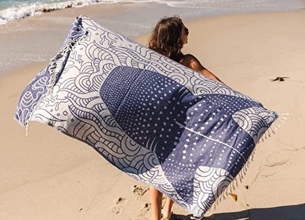 Sand Cloud Beach Towel (Season 8, Episode 18)