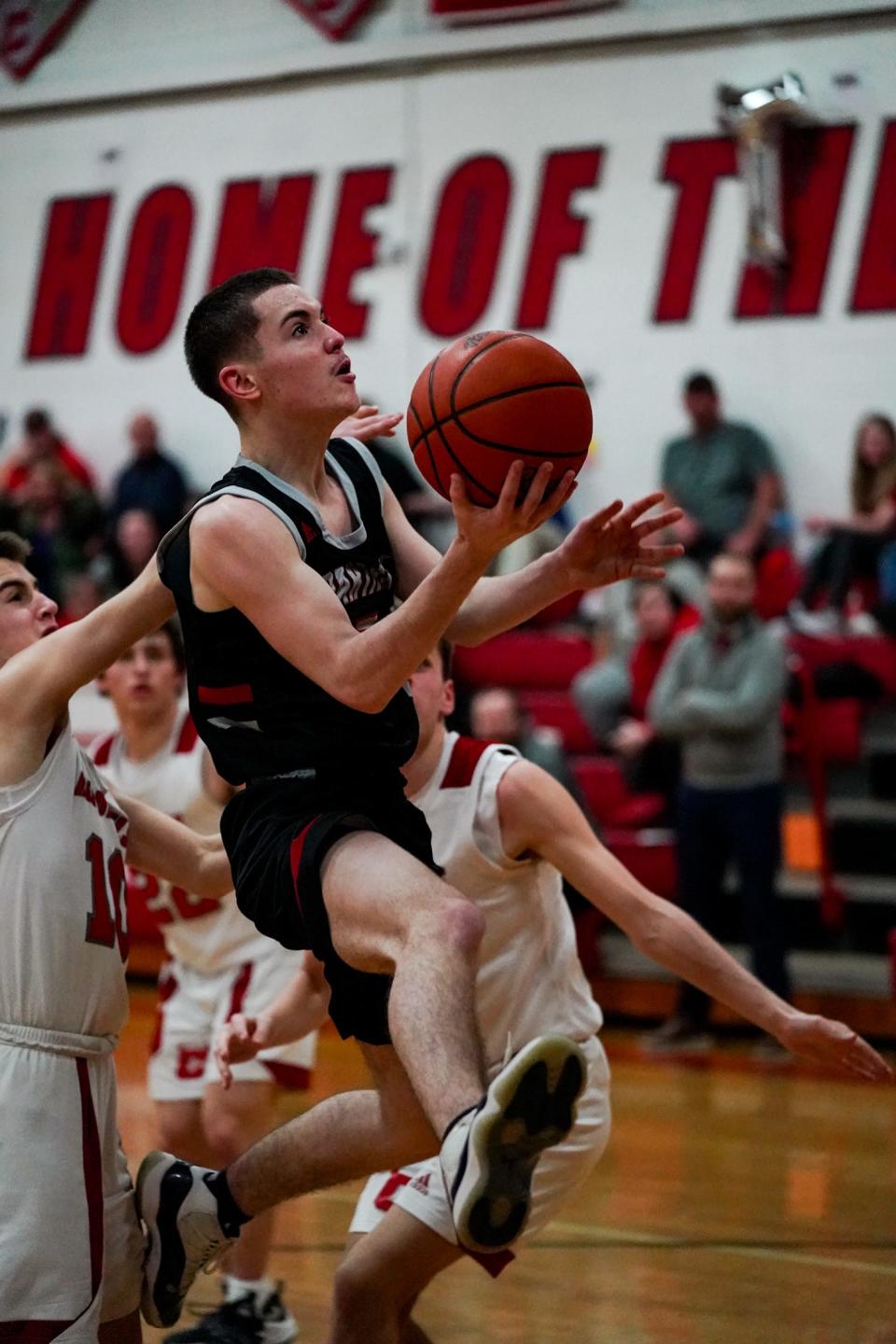 Springfield's Anthony Ahern goes up for a layup against host Crestwood on Feb. 17, 2022.