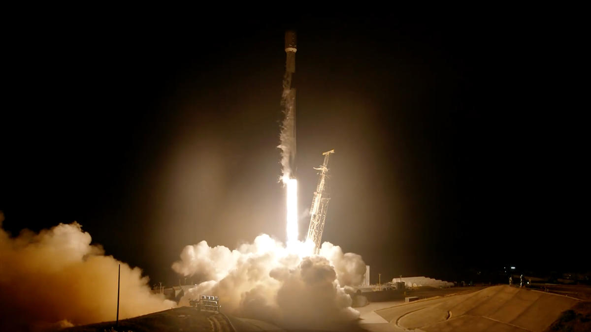 SpaceX launches next-generation US spy satellites in second leg of dual spaceflight program