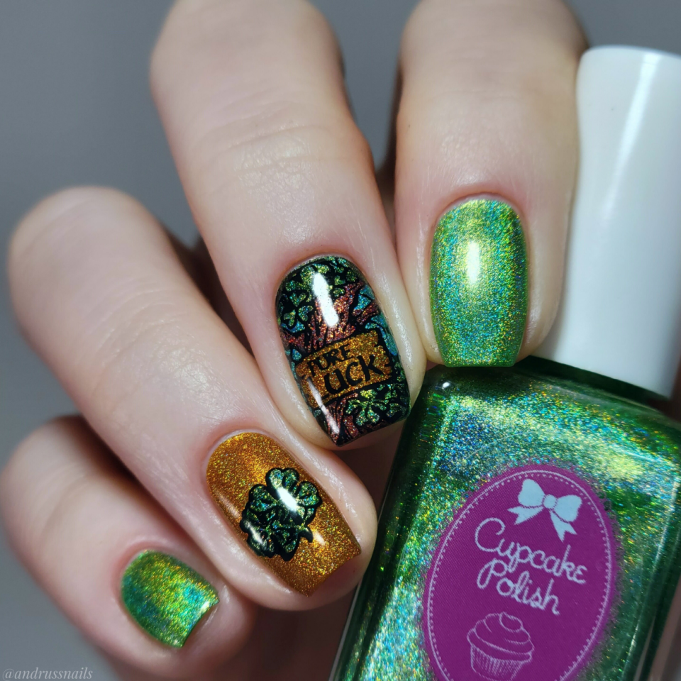 Saint Patrick&#39;s Day Nail Art - Pure Luck with Glitter