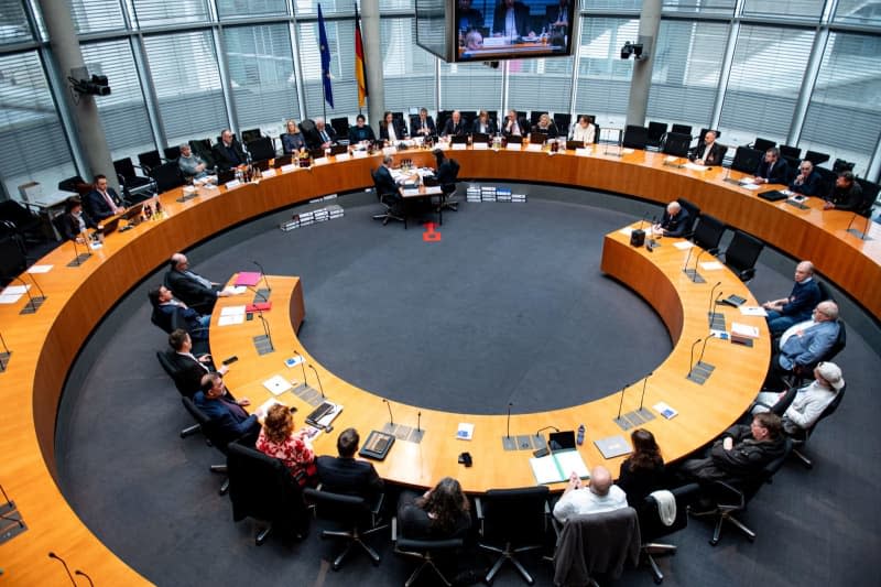 A general view of the Federal Electoral Committee meeting to decide on the admission of parties and political associations to the European elections on June 9. Fabian Sommer/dpa