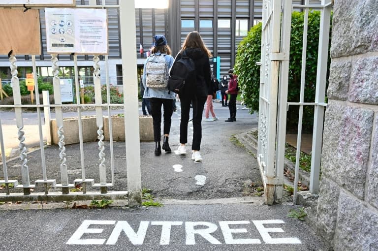 Rentrée des classes dans un lycée de Rennes, le 1er septembre 2020 - Damien Meyer © 2019 AFP