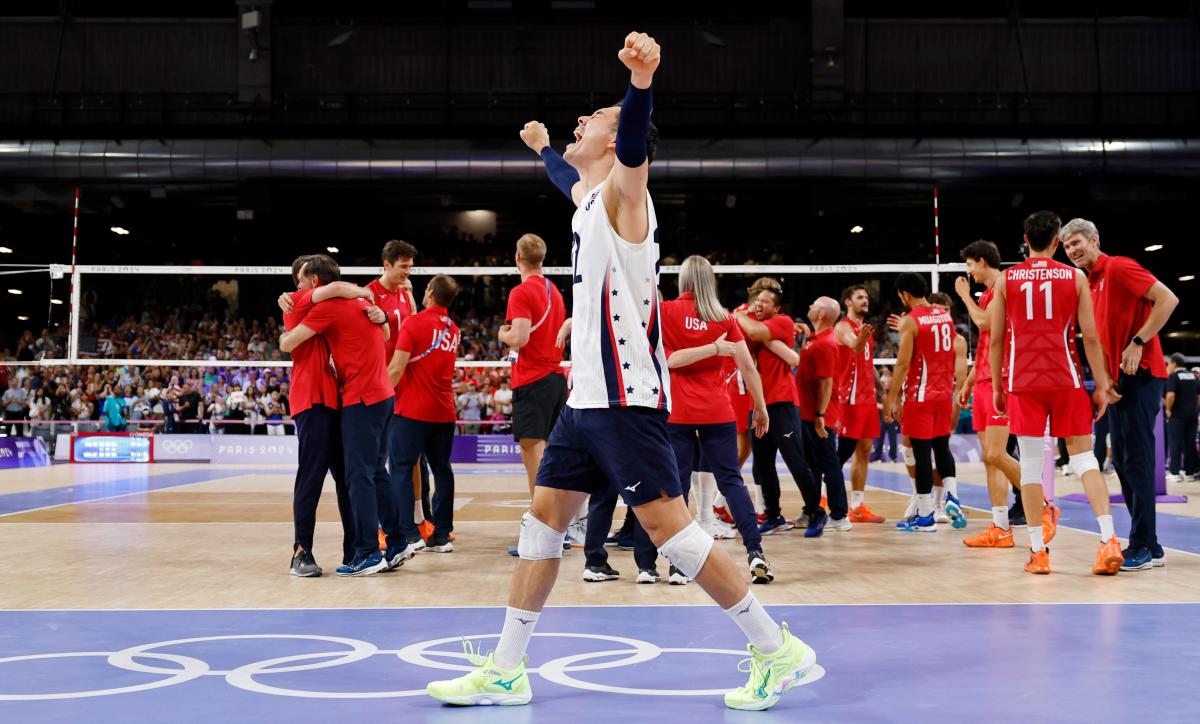 USA men's volleyball rebounds from 'devastating' loss to defeat Italy