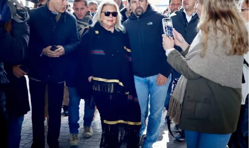 Carrió visitó La Rural y cuestionó la posible llega de Massa al Gabinete