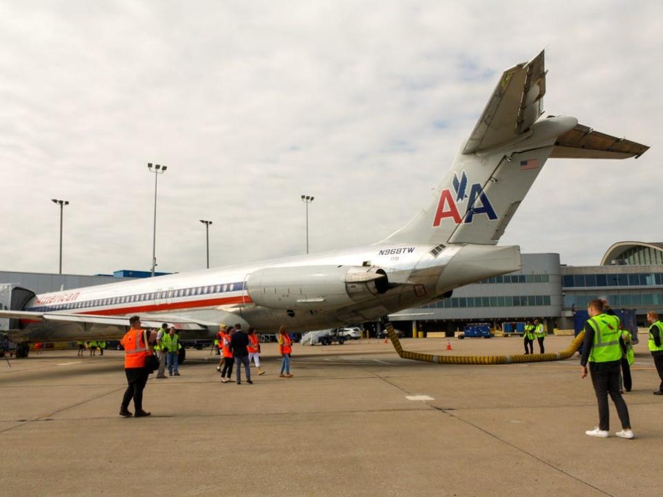 Final American Airlines MD-80 flight before retirement.