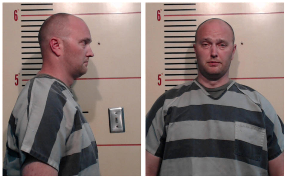 Roy Oliver in booking photos released by the Parker County Sheriff's Office. (Photo: Handout . / Reuters)