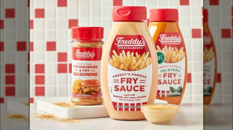 freddy's fry sauce bottles