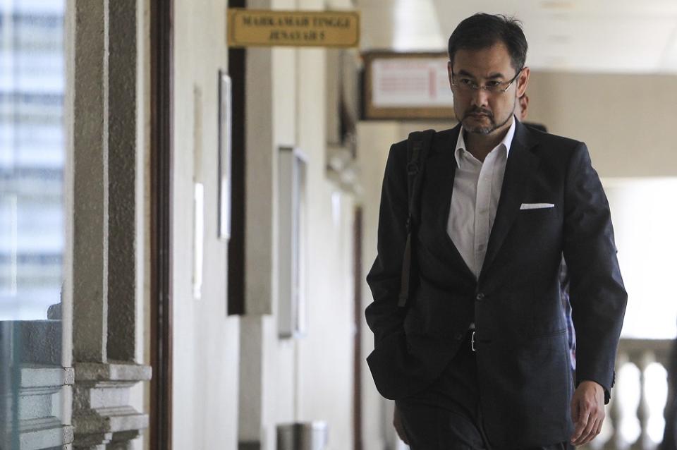 Former 1MDB CEO Datuk Shahrol Azral Ibrahim Halmi arrives at the Kuala Lumpur High Court October 15, 2019. — Picture by Miera Zulyana