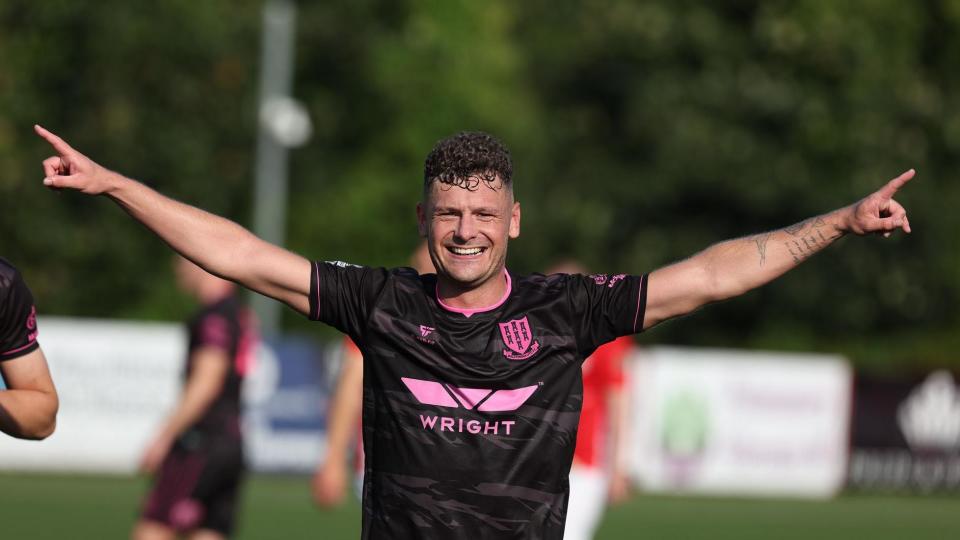 Ben Kennedy celebrating scoring the winning goal against Larne at Inver Park