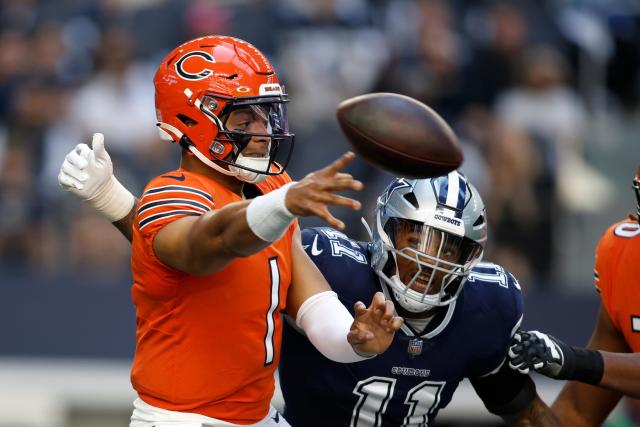 Chicago Bears QB Justin Fields records 'most impressive disastrous