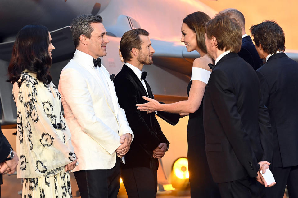 Photos of Kate Middleton, Prince William, Tom Cruise at the Top Gun: Maverick Premiere in London