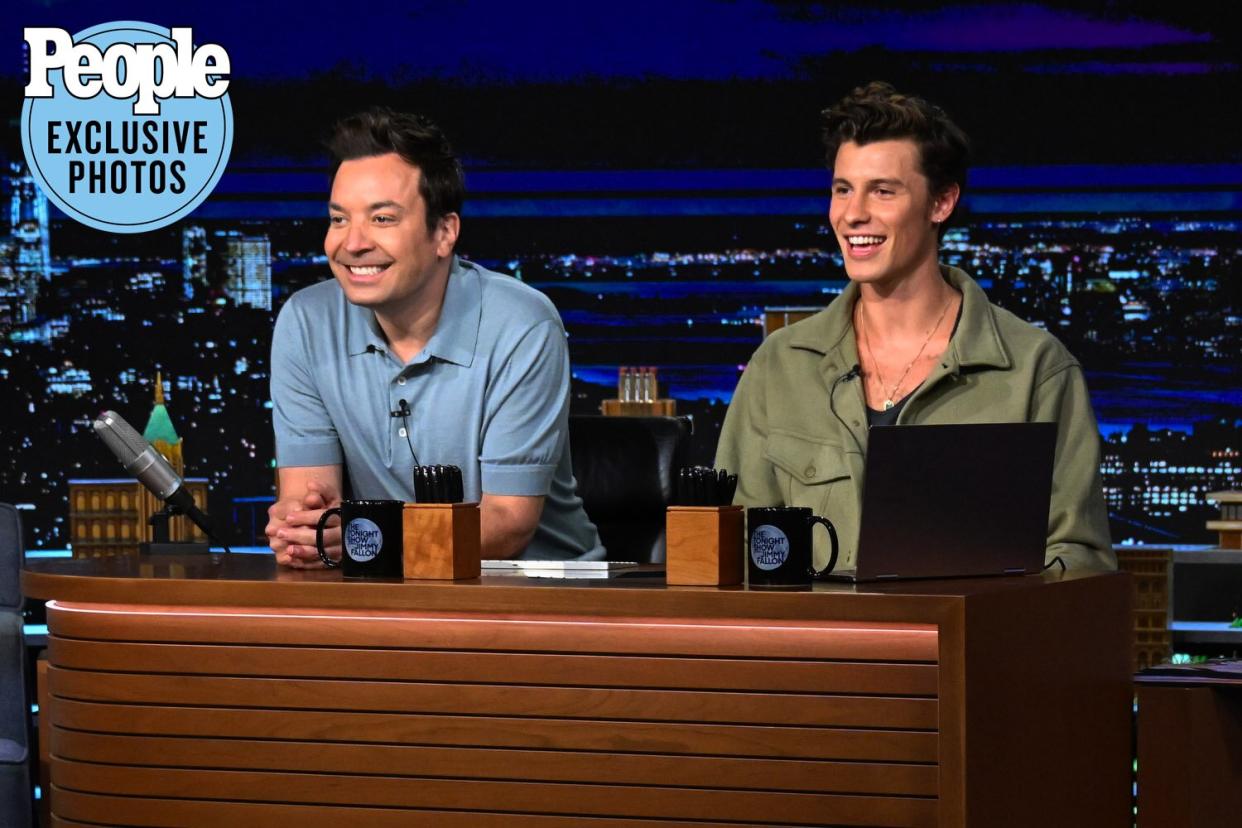 THE TONIGHT SHOW STARRING JIMMY FALLON -- Episode 1643 -- Pictured: (l-r) Host Jimmy Fallon and musician Shawn Mendes during rehearsal on Friday, April 29, 2022 -- (Photo by: Todd Owyoung/NBC)