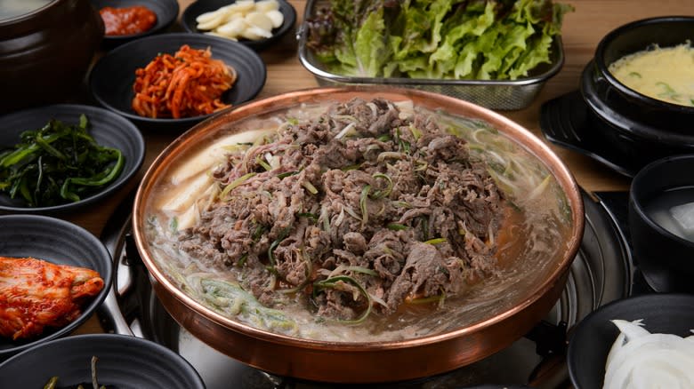 Korean bulgogi with sides