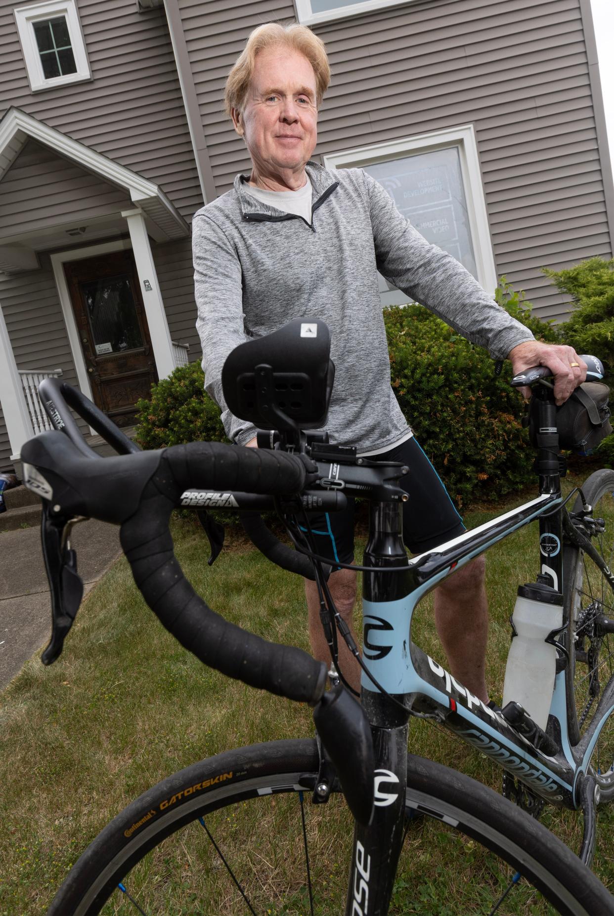 Rodney McGregor of Hudson will embark Wednesday on a 1,000-mile bike ride to raise money for ALS research.