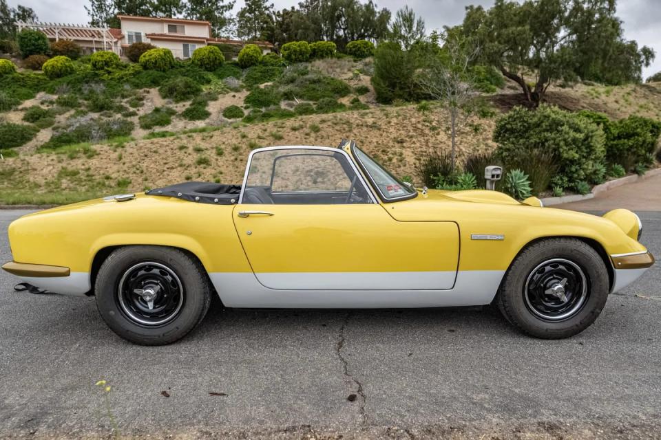 1972 lotus elan roadster profile