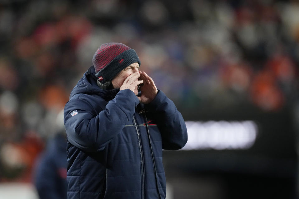 New England Patriots head coach Bill Belichick yells from the sideline during the second half of an NFL football game against the Denver Broncos, Sunday, Dec. 24, 2023, in Denver. (AP Photo/David Zalubowski)