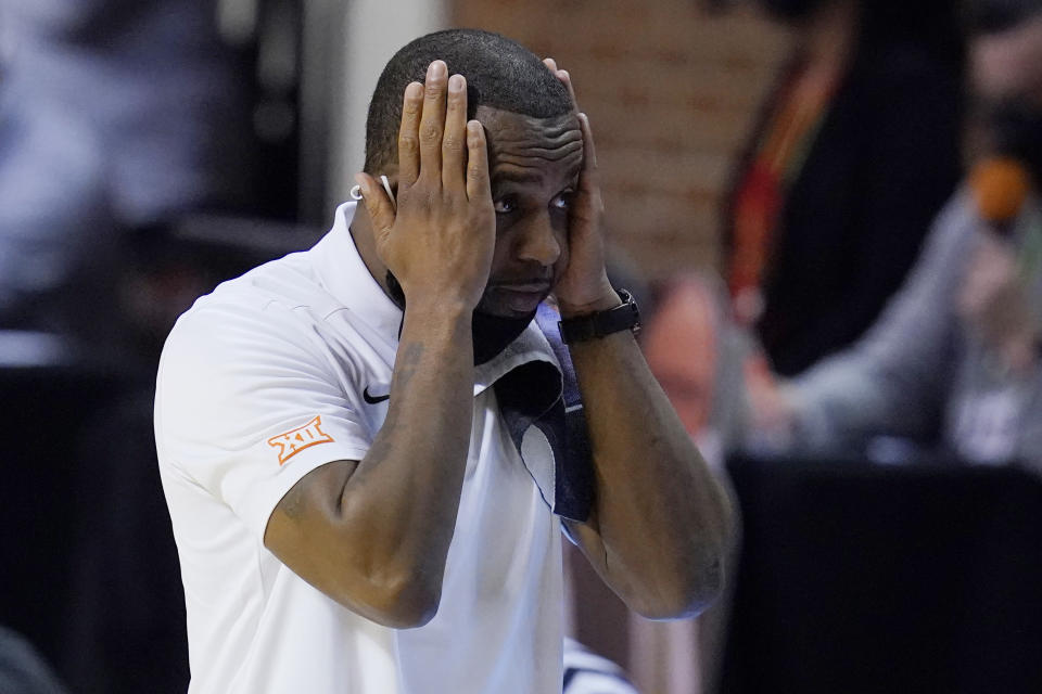 Oklahoma State head coach Mike Boynton Jr. reacts to a call by an official in the second half of an NCAA college basketball game against Baylor, Saturday, Jan. 23, 2021, in Stillwater, Okla. (AP Photo/Sue Ogrocki)