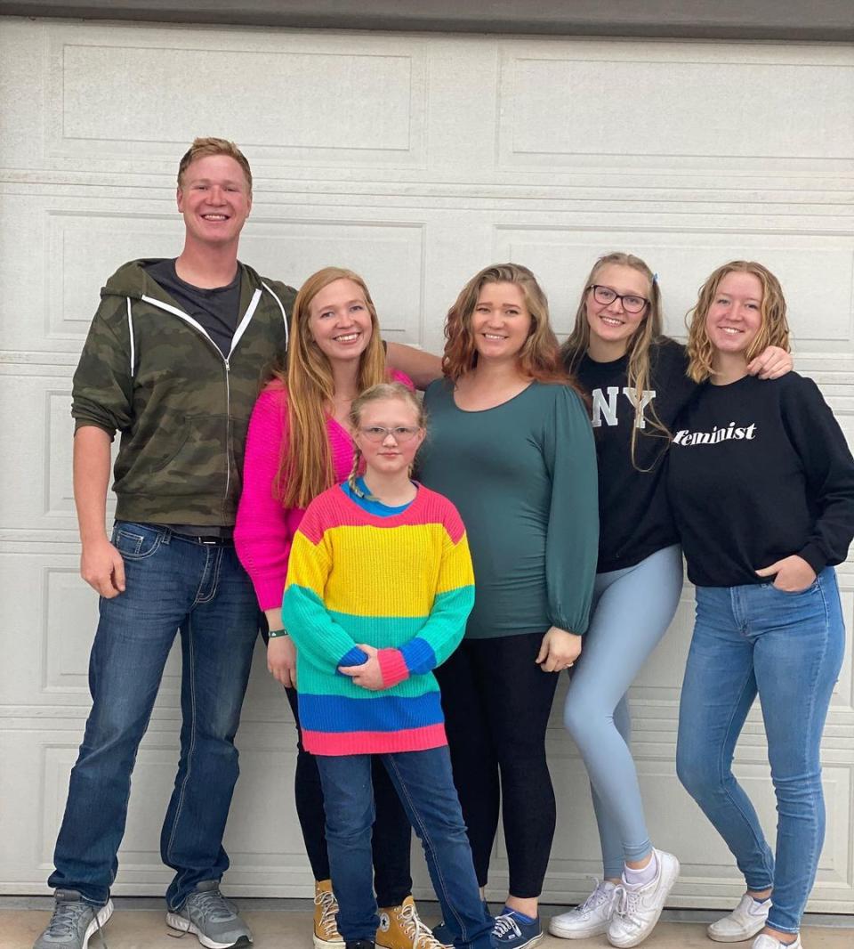 ‘Sister Wives’ Star Kody Brown Is a Father of 18: Meet His Kids With ...