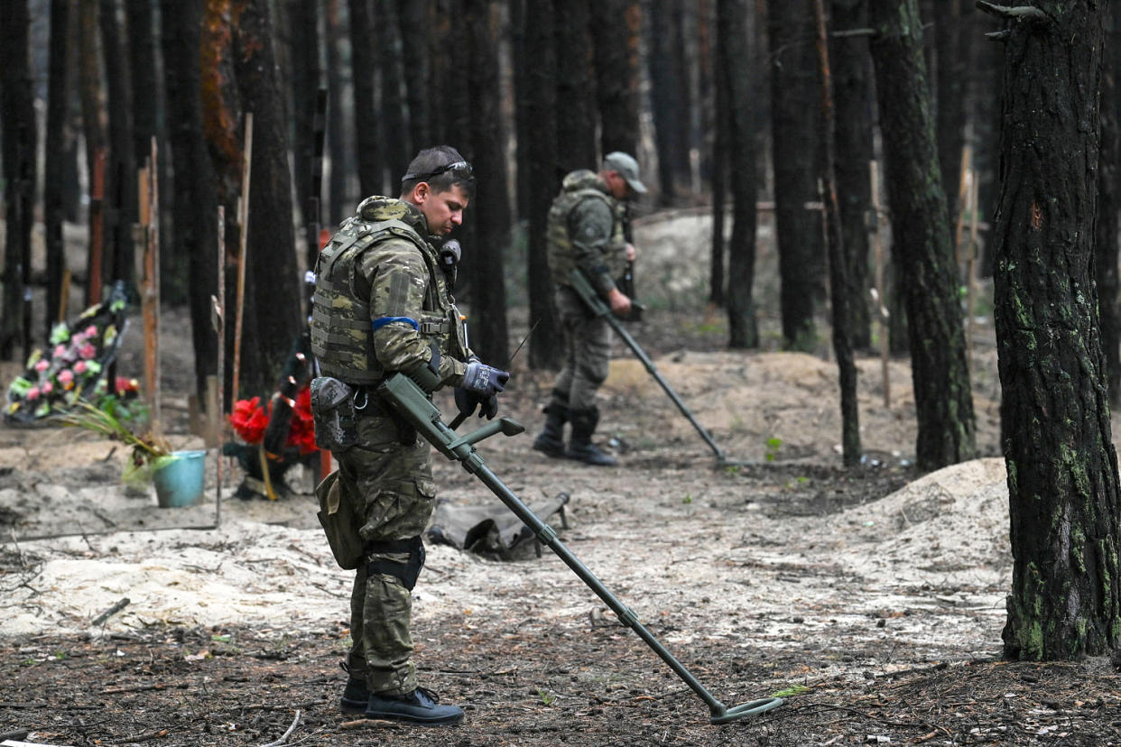 ukraine russian war conflict landmine land mins detection (Jusan Barreto / AFP via Getty Images file)