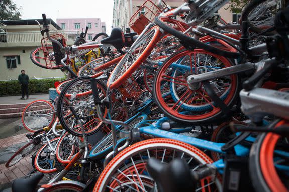 Mobike says that these issues have been addressed, even though some of these bikes look like a familiar shade of orange