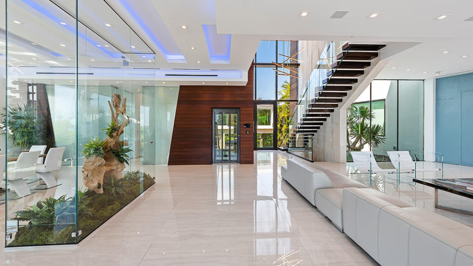 The foyer - Credit: Photo: Courtesy of ONE Sotheby's International Realty