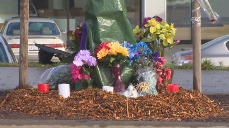 Residents call for crosswalk lights after 2 accidents in 24 hours on busy Burnaby road