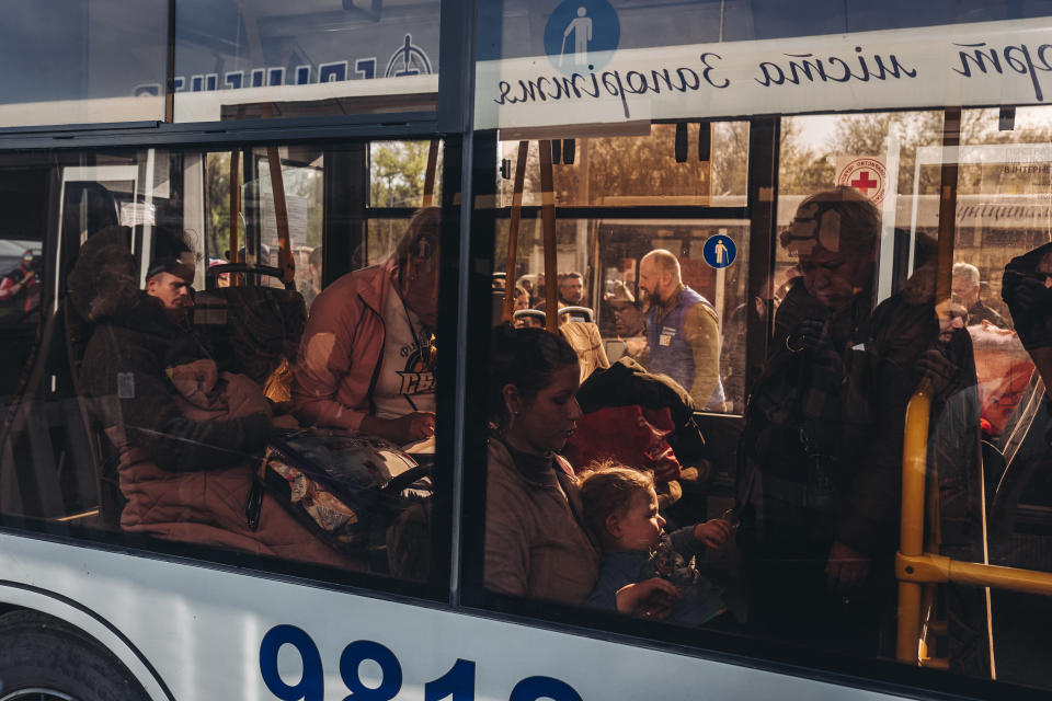 ZAPORIZHZHIA, UKRAINE - MAY 3: People from Mariupol, including from Azovstal metallurgical plant arrive in Zaporizhzhia, Ukraine on May 3, 2022 as Russian attacks continue. (Photo by Diego Herrera Carcedo/Anadolu Agency via Getty Images)