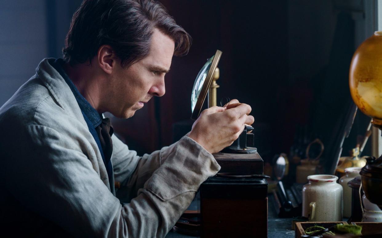 Benedict Cumberbatch as Thomas Edison - SERVICED TO: Los Angeles Times, Innovation Tech Today