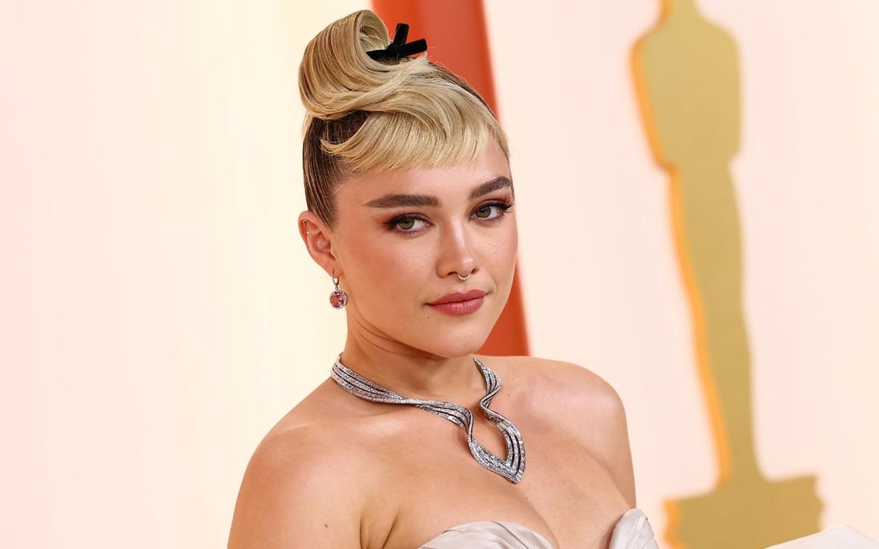  Florence Pugh 