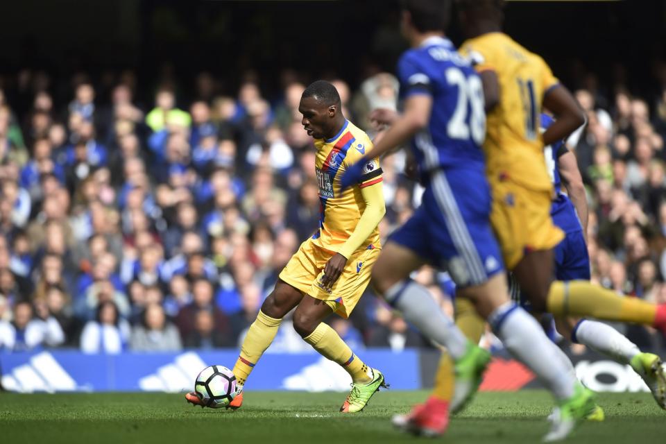 <p>Crystal Palace’s Christian Benteke scores their second goal </p>