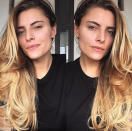 <p>„Oben ohne mal anders“, kommentierte Sophia Thomalla dieses Instagram-Foto, auf dem sie ihren Fans eine ganz neue Seite von sich zeigte: Schlabber-T-Shirt statt Mikrobikini und natürliche Schönheit statt dickem Make-up! Sophias Fans sind begeistert – sie kommentierten den Ungeschminkt-Schnappschuss fast ausnahmslos mit Aufforderungen, Sophia solle doch öfter mal ihr „wahres Gesicht“ zeigen! (Bild: Instagram/sophiathomalla)</p>