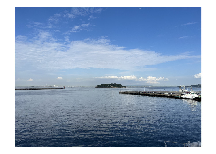 從三笠紀念艦回望猿島，茫茫大海中的小小無人島超好拍！