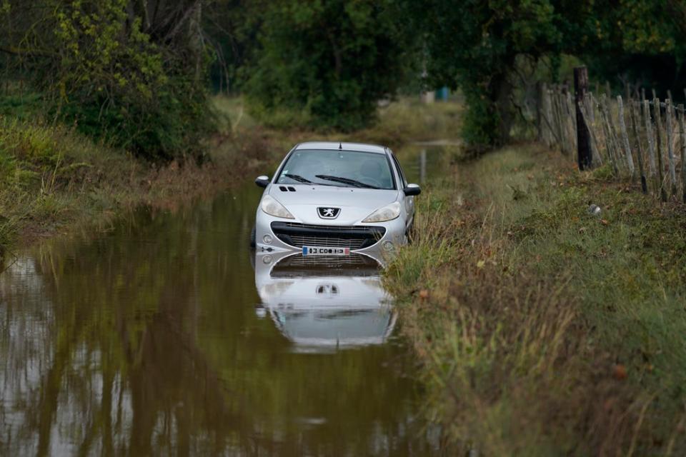 FRANCIA-INUNDACIONES (AP)