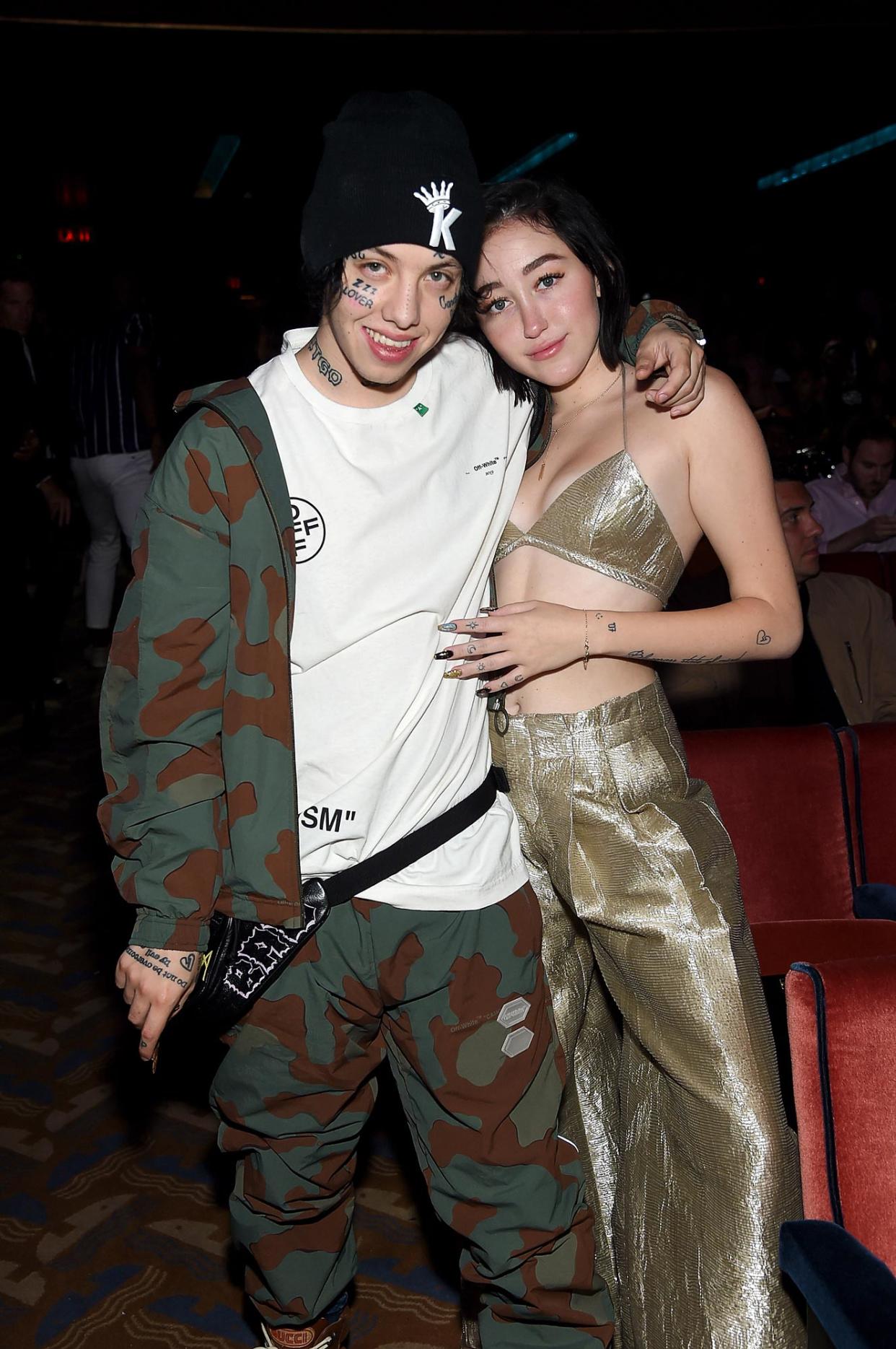 Noah Cyrus Dating History Before Engagement to Pinkus Lil Xan Machine Gun Kelly and More 926